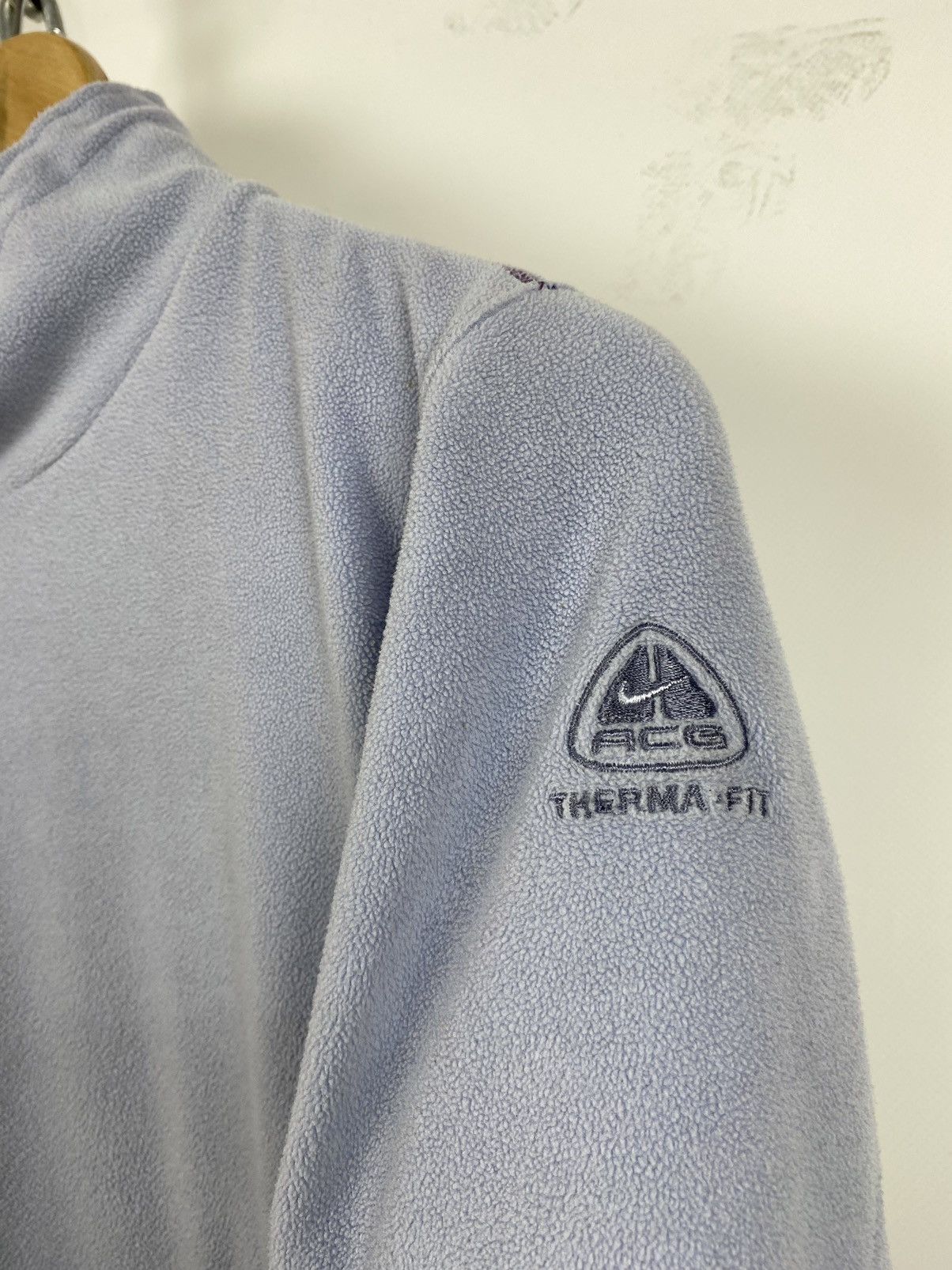Nike 00s Vintage Nike ACG Women’s Fleece Therma Fit Sweatshirt Size M / US 6-8 / IT 42-44 - 2 Thumbnail