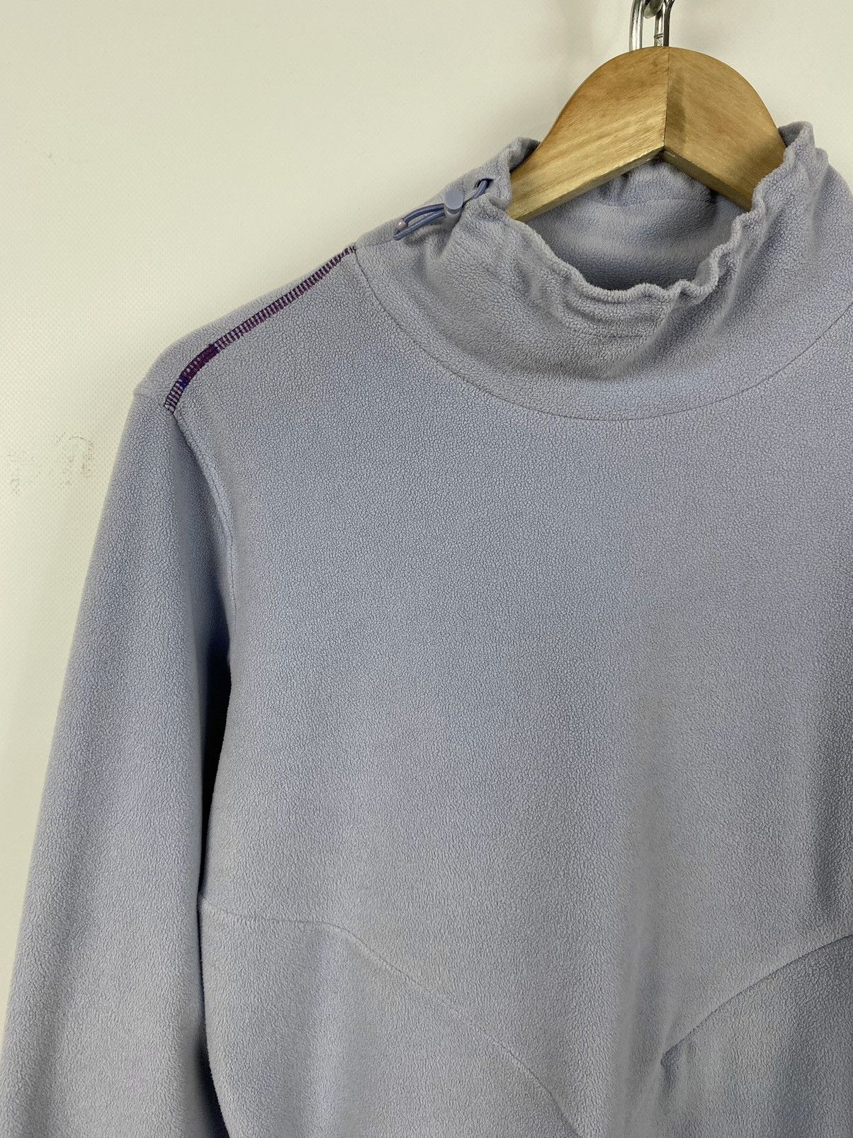 Nike 00s Vintage Nike ACG Women’s Fleece Therma Fit Sweatshirt Size M / US 6-8 / IT 42-44 - 5 Thumbnail
