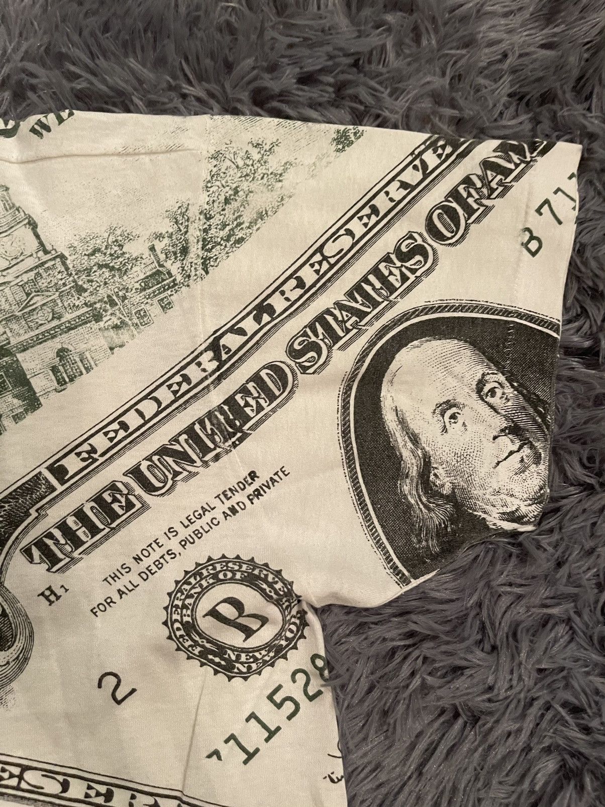 Vintage 1990 vintage United States Dollar USD all over print t-shirt Size US L / EU 52-54 / 3 - 8 Thumbnail