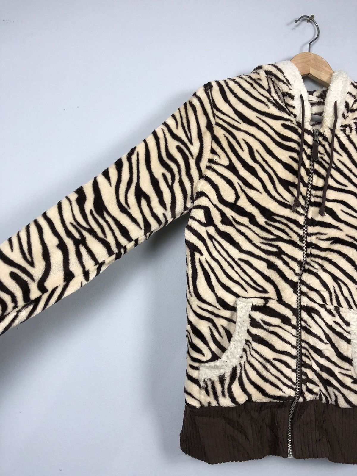 Other GF Japanese Brand zebra Sweater Size M / US 6-8 / IT 42-44 - 3 Thumbnail