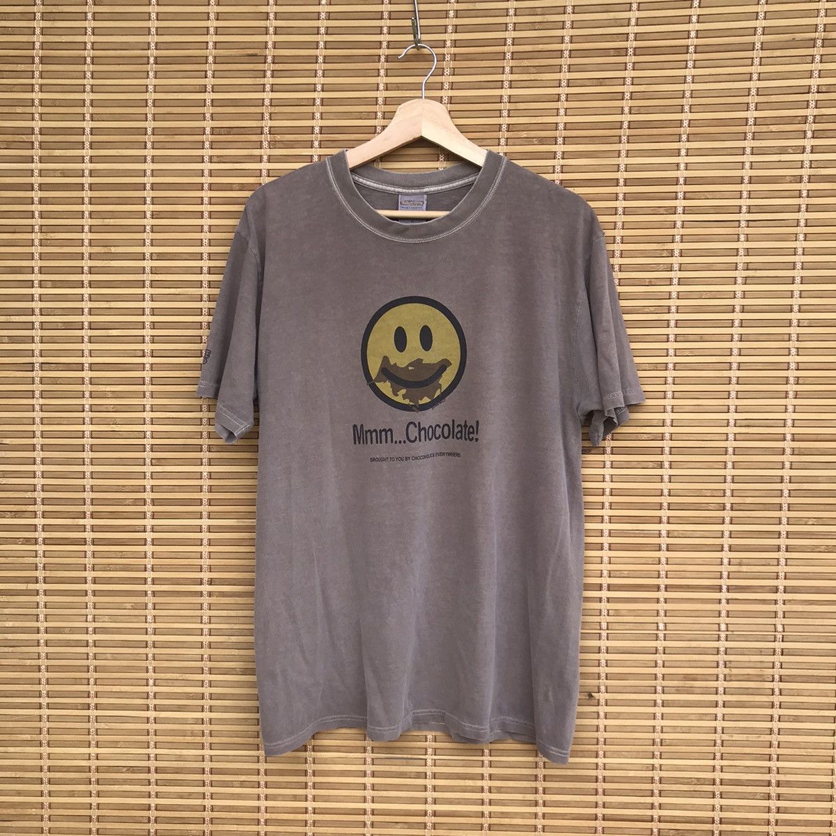 Vintage Vintage 90s Smiley Chocolate crazy shirt medium size Size US M / EU 48-50 / 2 - 2 Thumbnail
