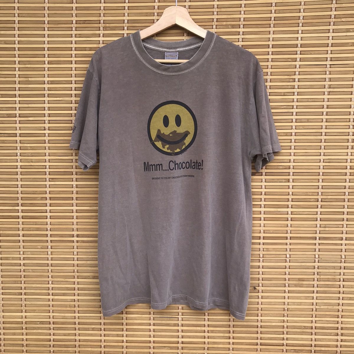 Vintage Vintage 90s Smiley Chocolate crazy shirt medium size Size US M / EU 48-50 / 2 - 3 Thumbnail