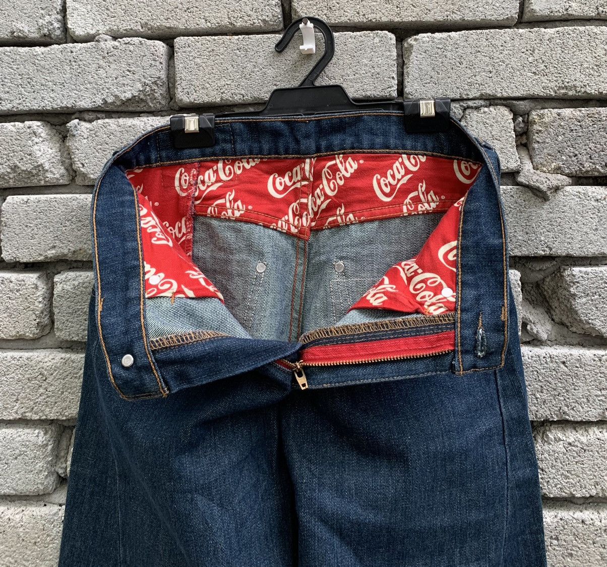 Coca Cola × Levi's Rare Levis x Coca-Cola Collabration Denim Pants Size US 28 / EU 44 - 16 Thumbnail