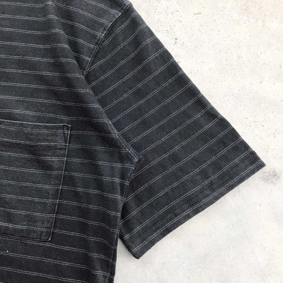 agnes b. Vintage 90's Agnes B Homme Paris Black Stripe Pocket T-Shirt Size US M / EU 48-50 / 2 - 6 Thumbnail