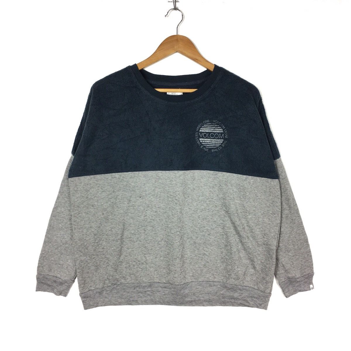 Volcom Volcom Sweatshirt Surf Skateboards Streetwear Surfing Size US M / EU 48-50 / 2 - 1 Thumbnail