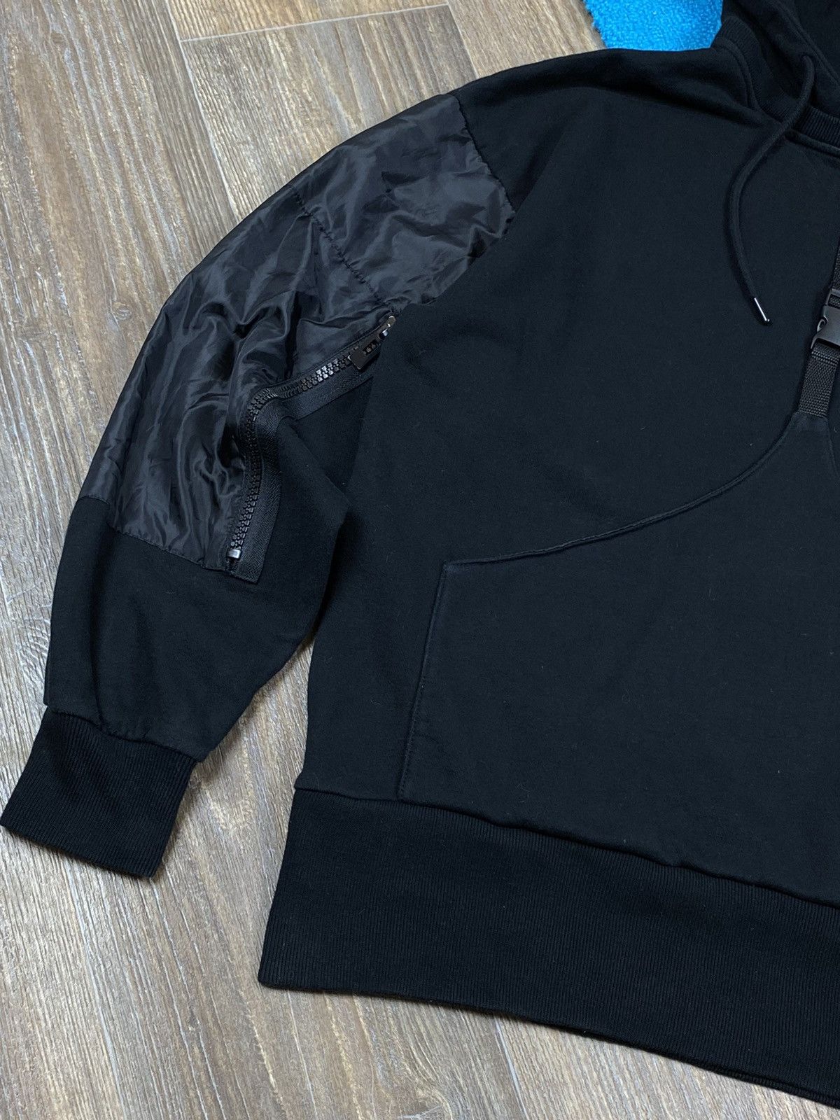 Han Kjobenhavn Han Kjobenhavn black patch hoodie multi pocket hoodie Size US M / EU 48-50 / 2 - 6 Thumbnail