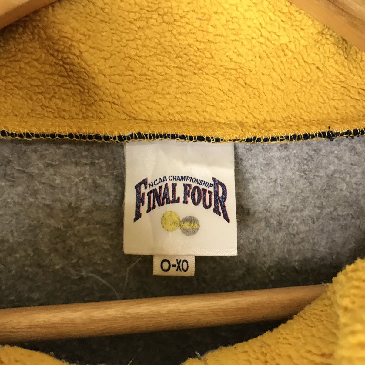 Descente × Vintage Vintage 90s MICHIGAN University Fleece Jacket NCAA Size US XL / EU 56 / 4 - 4 Thumbnail
