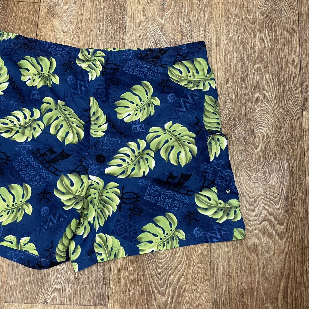 Vintage Vintage 90s Tropical All Over Print Shorts Streetwear 38 Size US 38 / EU 54 - 2 Thumbnail