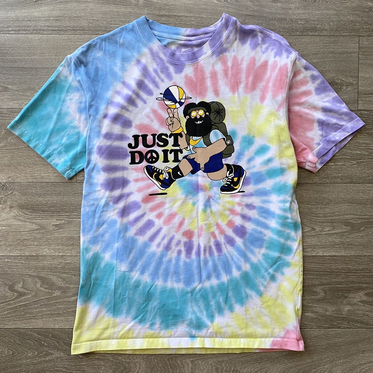 $70 Nike Air Sportswear Dri-fit Tie-Dye " PEACE, LOVE