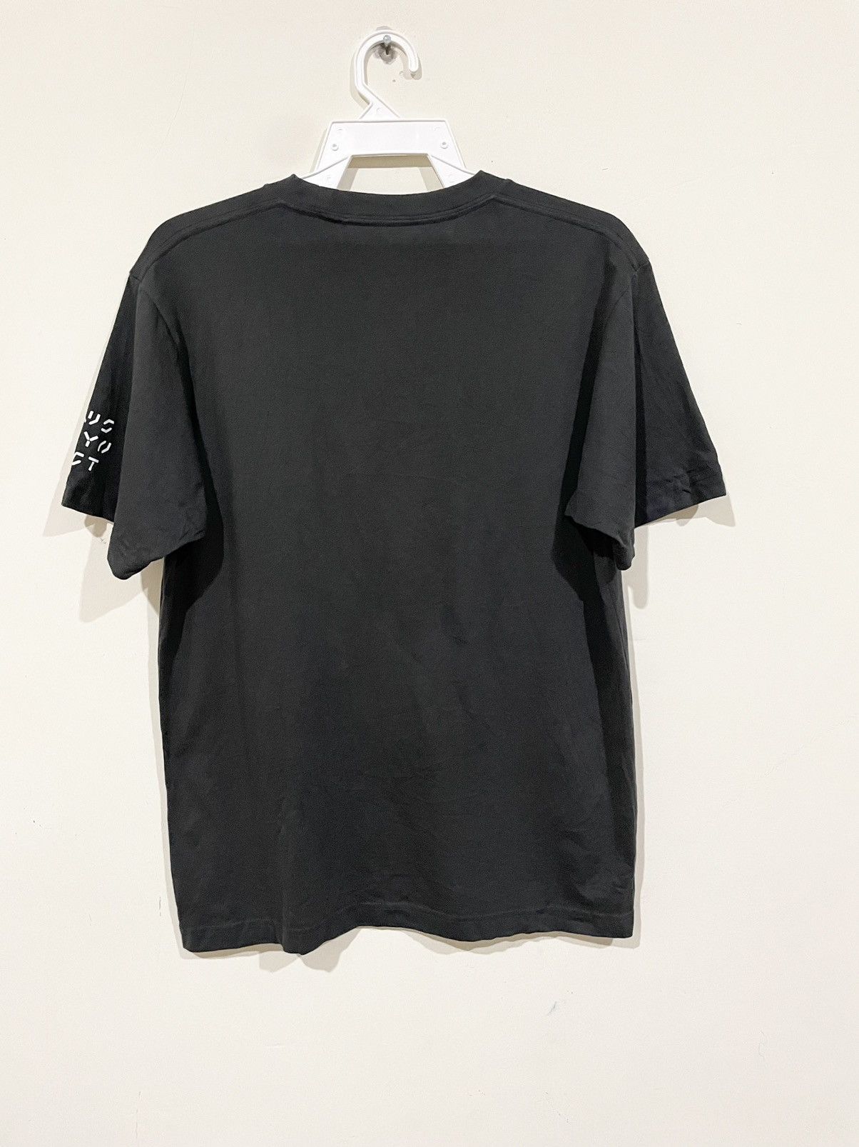 Japanese Brand Rare💥 Kaws Tokyo First Uniqlo Bear Tee Size US M / EU 48-50 / 2 - 5 Thumbnail
