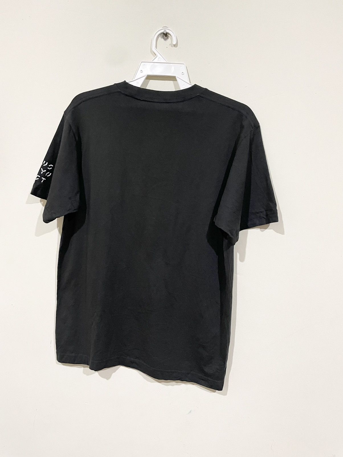 Japanese Brand Rare💥 Kaws Tokyo First Uniqlo Bear Tee Size US M / EU 48-50 / 2 - 7 Thumbnail