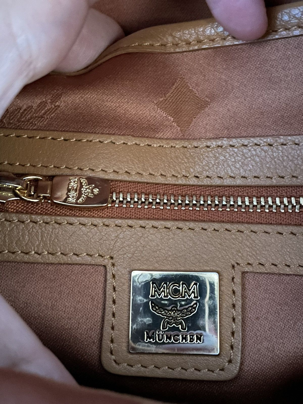 MCM RARE MCM 2 in 1 Dual Stark Backpack Medium Size ONE SIZE - 17 Thumbnail