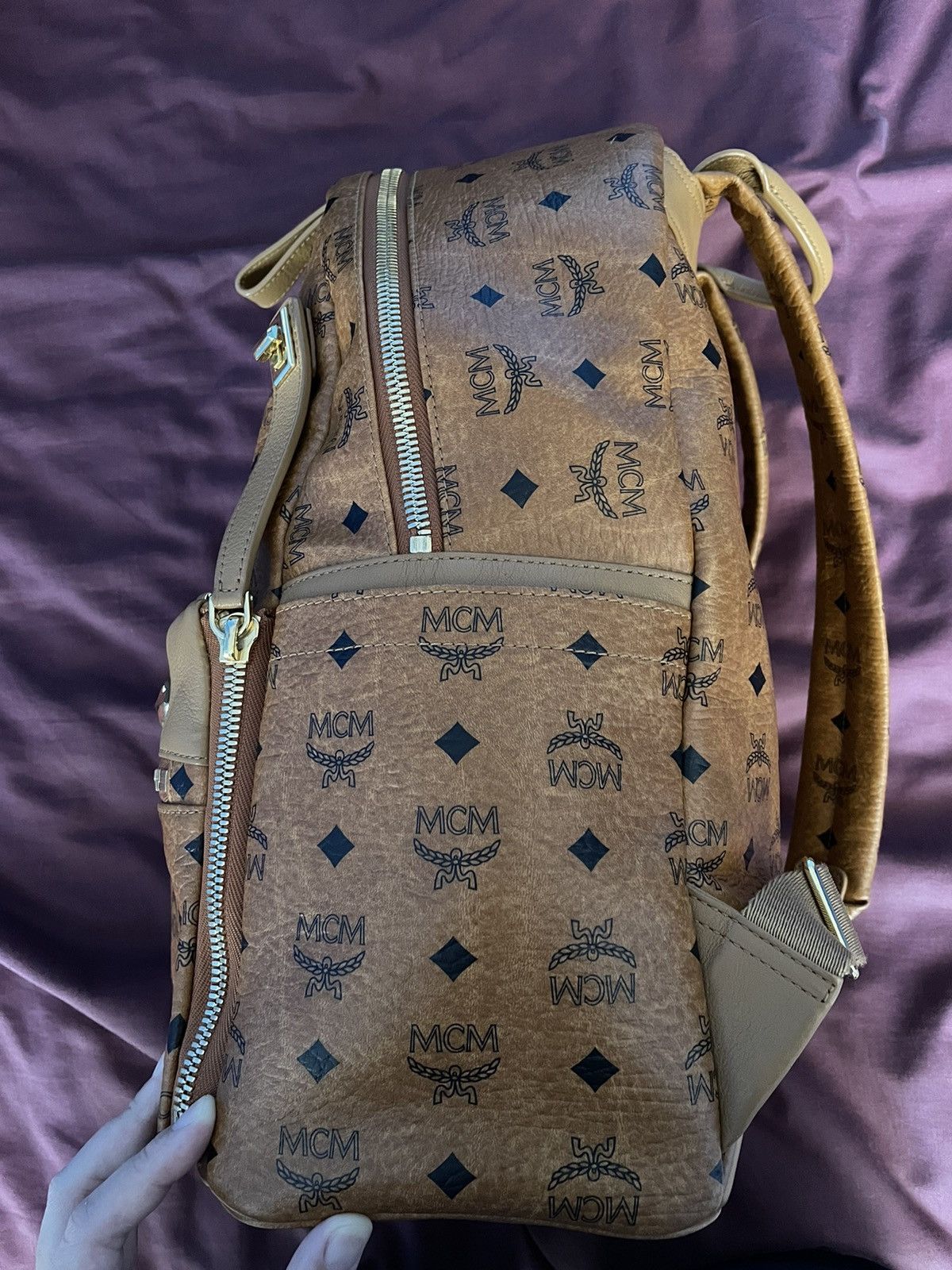 MCM RARE MCM 2 in 1 Dual Stark Backpack Medium Size ONE SIZE - 2 Thumbnail