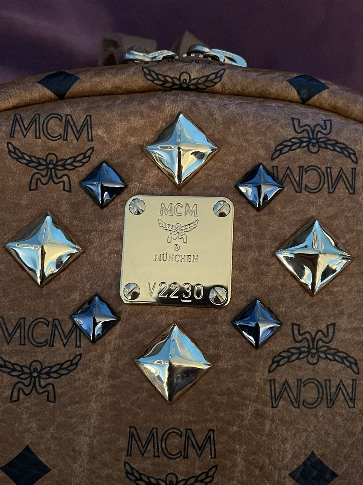 MCM RARE MCM 2 in 1 Dual Stark Backpack Medium Size ONE SIZE - 6 Thumbnail