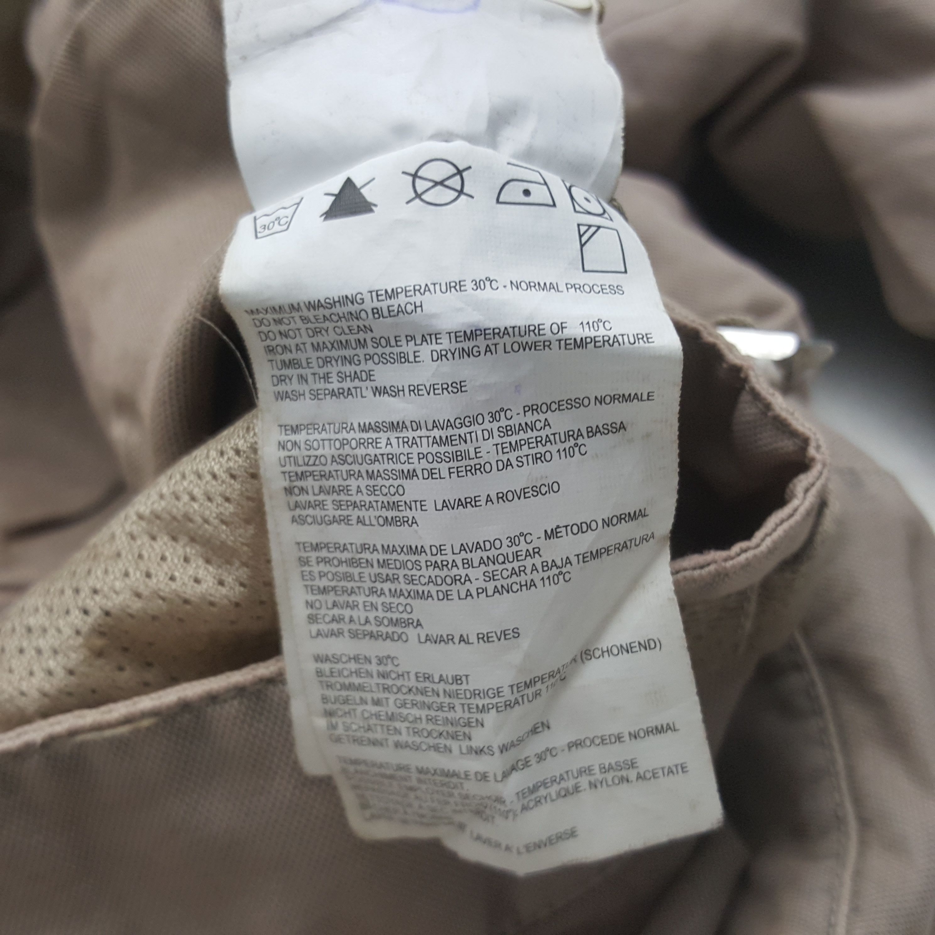 Guess × Vintage Vintage Guess X Skulls Japan Style Custom Logo Bikers Jacket Size US L / EU 52-54 / 3 - 11 Thumbnail