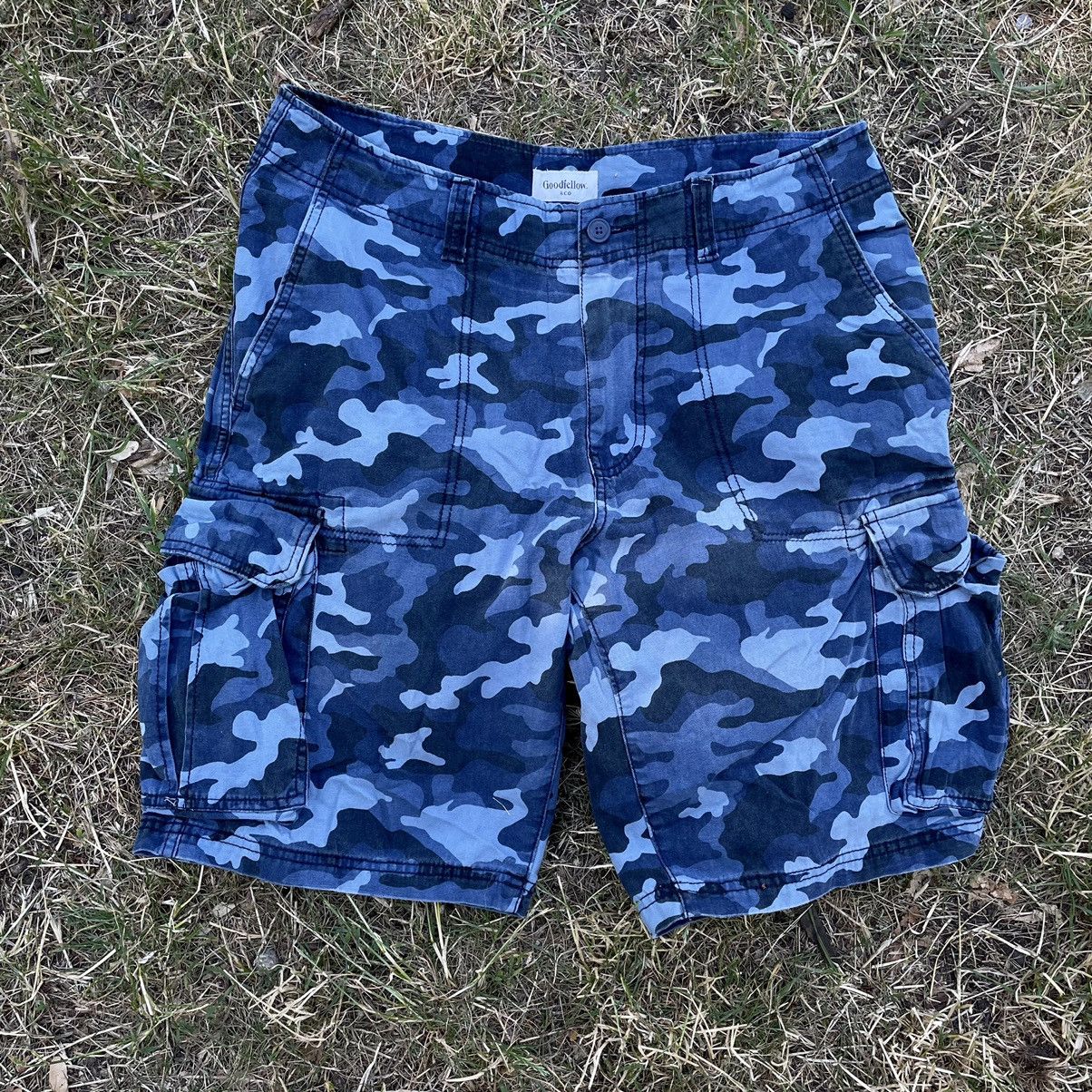 Vintage Vintage 90s Military Cargo Logo Shorts Streetwear Travis Size US 32 / EU 48 - 1 Thumbnail