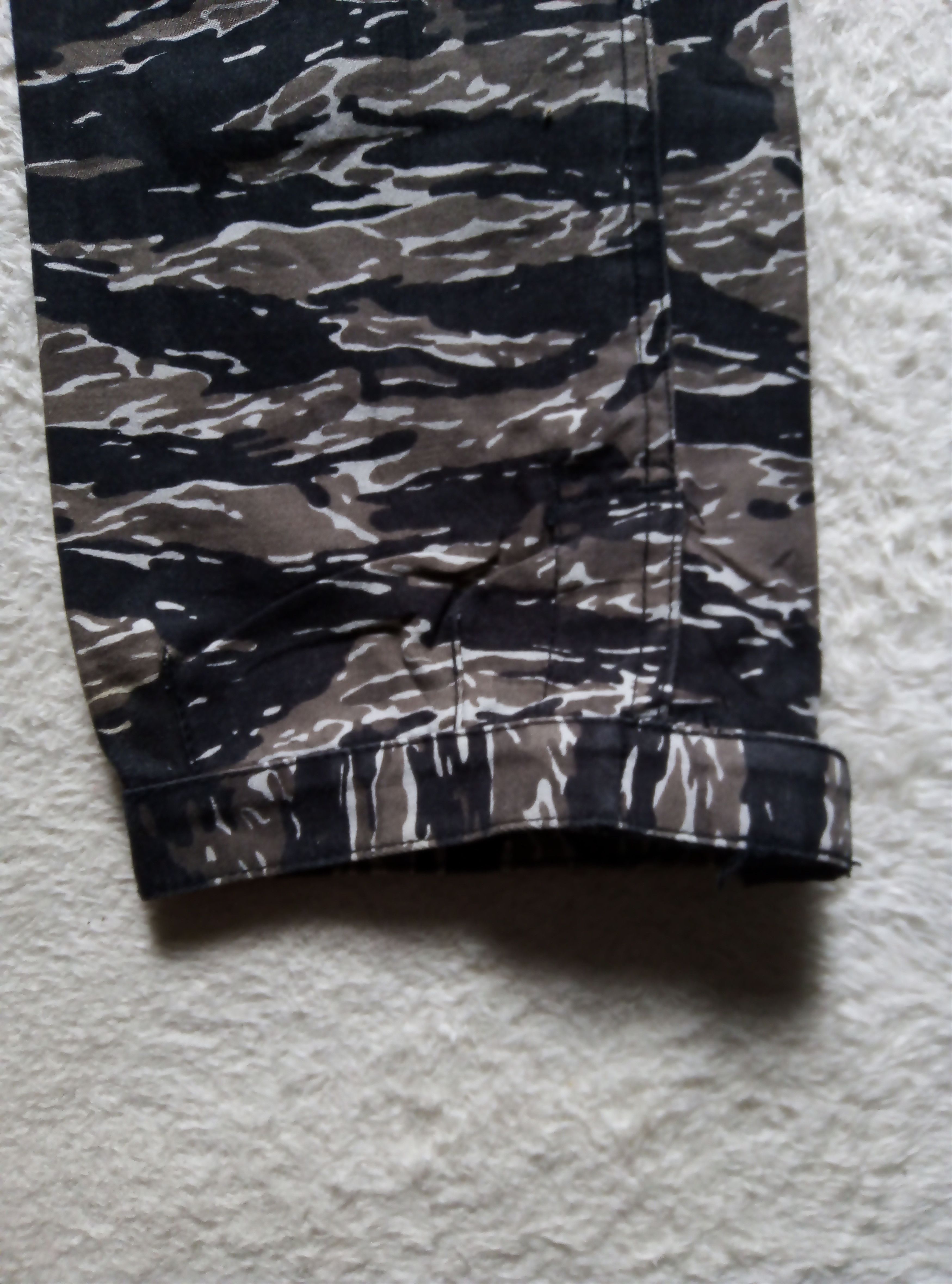 Beams Plus Beams japan tiger stripe military cargo pants Size US 28 / EU 44 - 14 Thumbnail