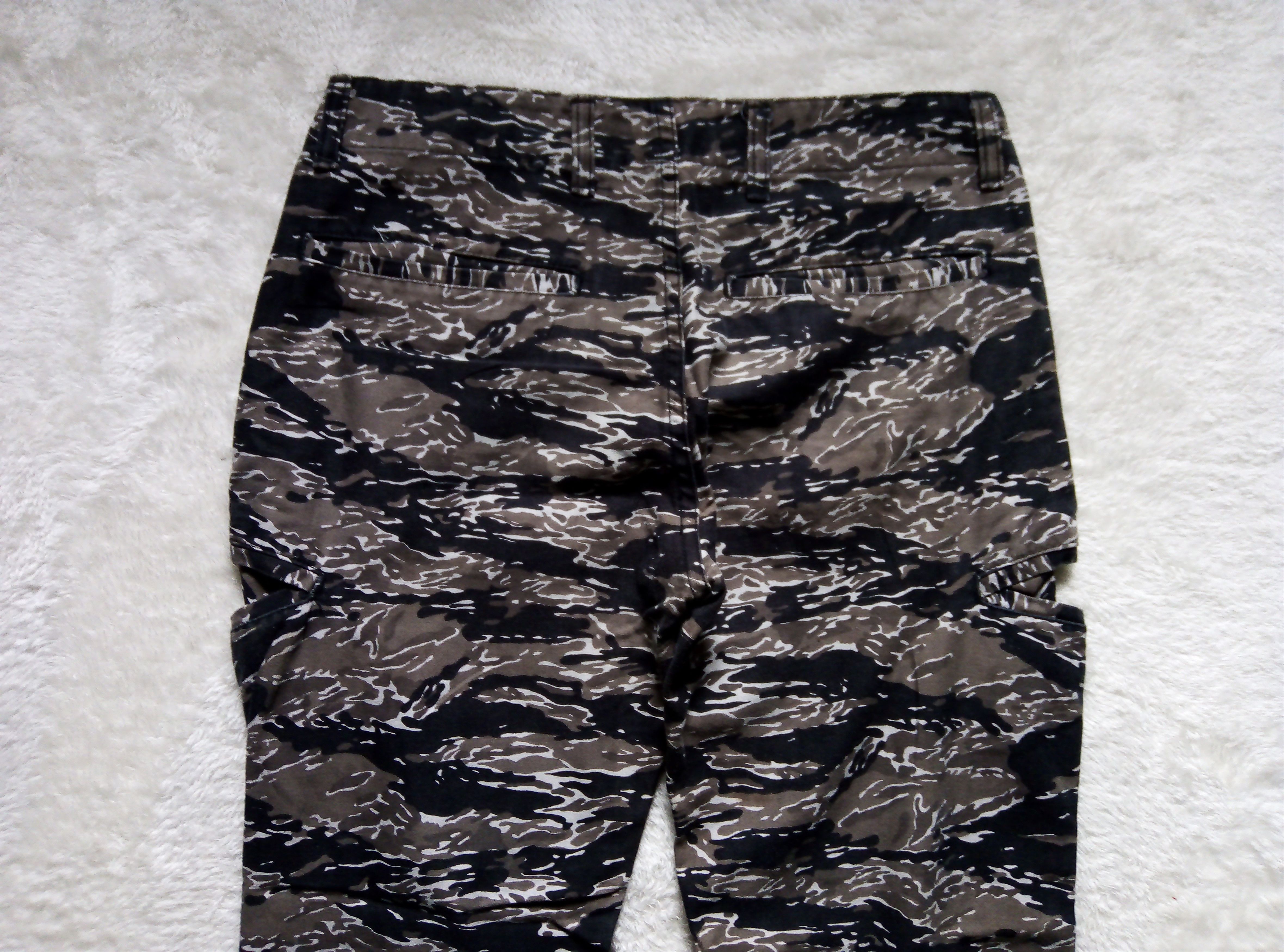 Beams Plus Beams japan tiger stripe military cargo pants Size US 28 / EU 44 - 11 Thumbnail
