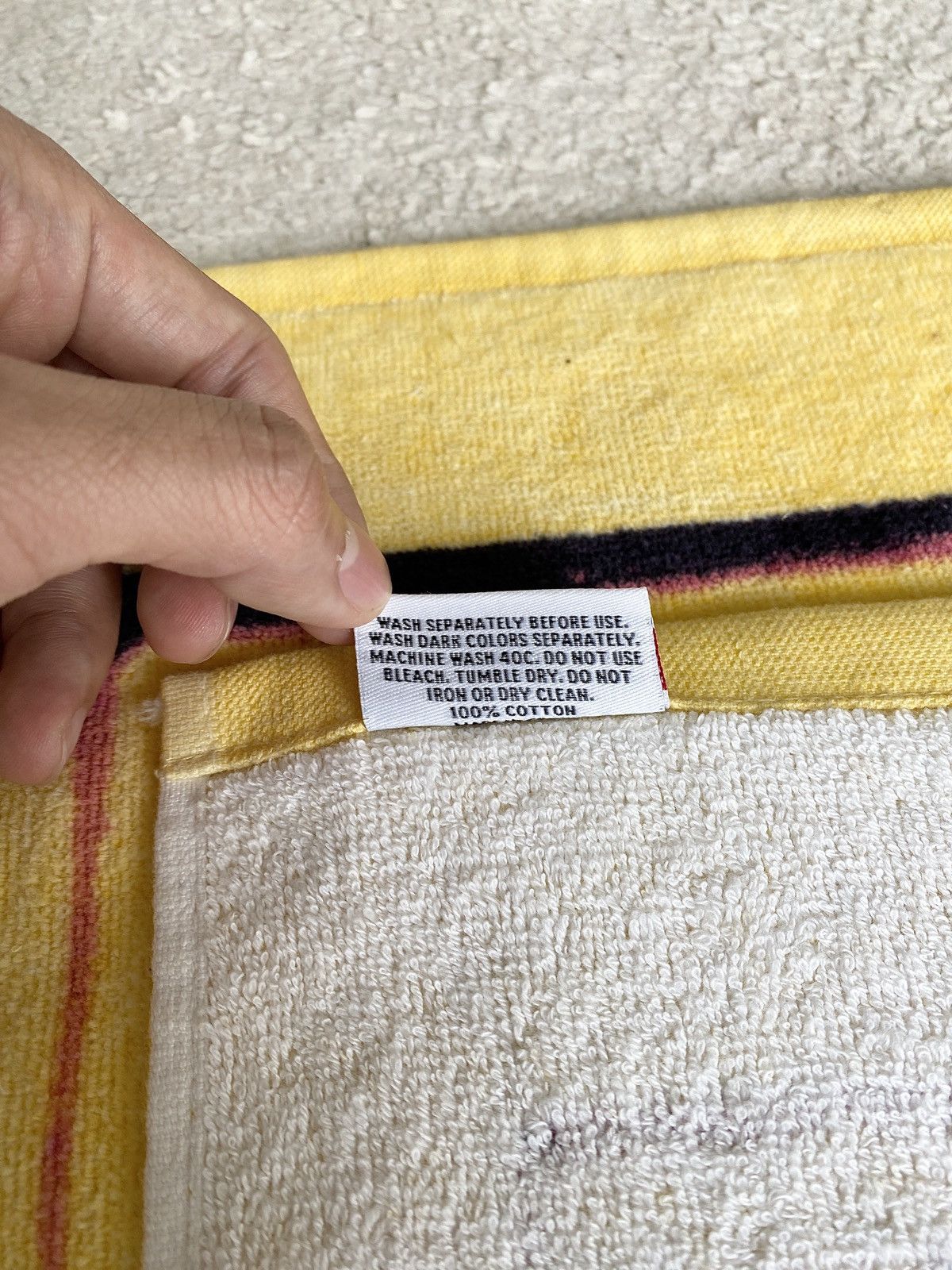 Supreme Supreme bling box logo towel SS13 Size ONE SIZE - 7 Thumbnail