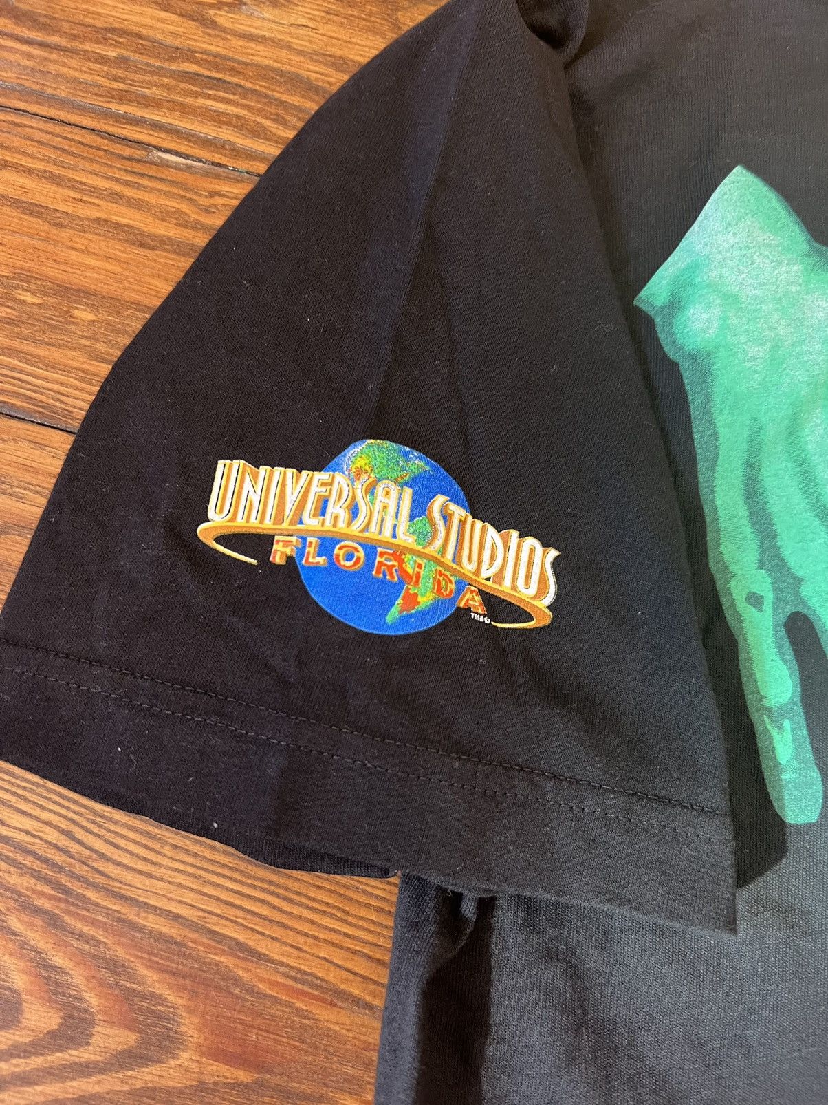 Universal Studios × Vintage Vintage Universal Studios Halloween Tee Size US XL / EU 56 / 4 - 3 Thumbnail