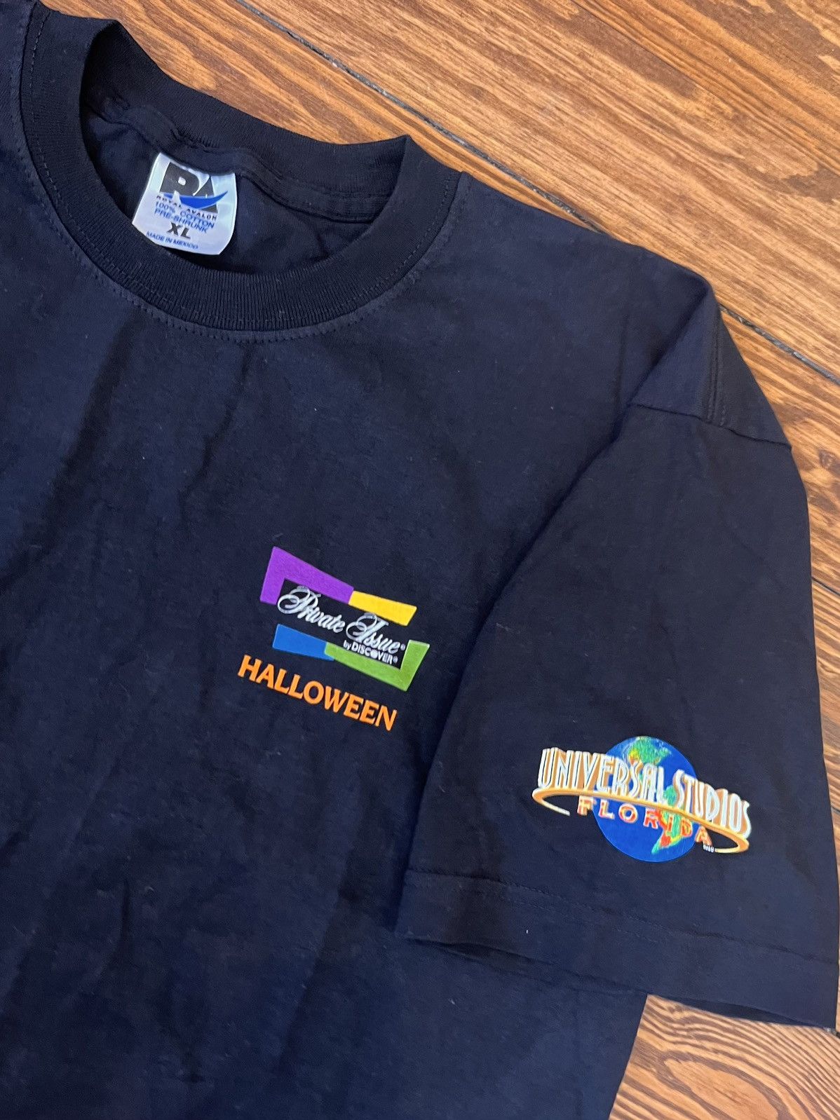 Universal Studios × Vintage Vintage Universal Studios Halloween Tee Size US XL / EU 56 / 4 - 6 Thumbnail