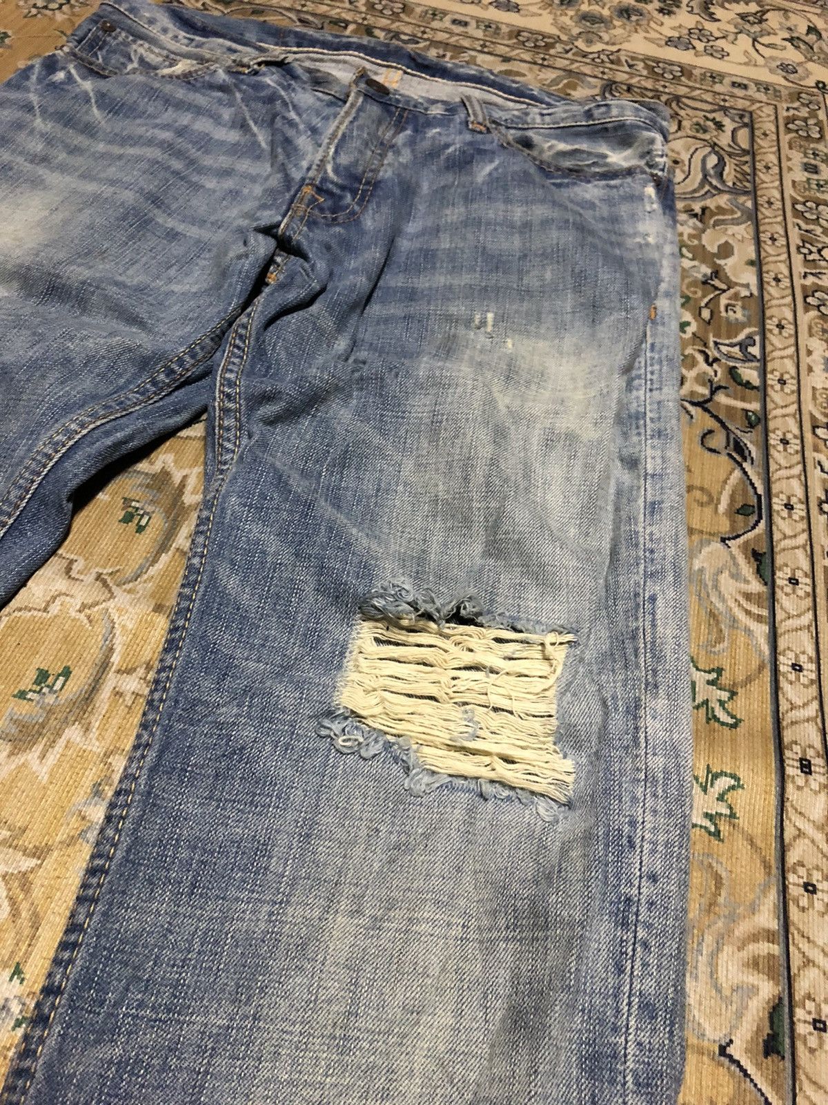 Ruehl No. 925 WASHED BLUE DISTRESSED DENIM BY RUEHL NO 925 Size US 34 / EU 50 - 3 Thumbnail