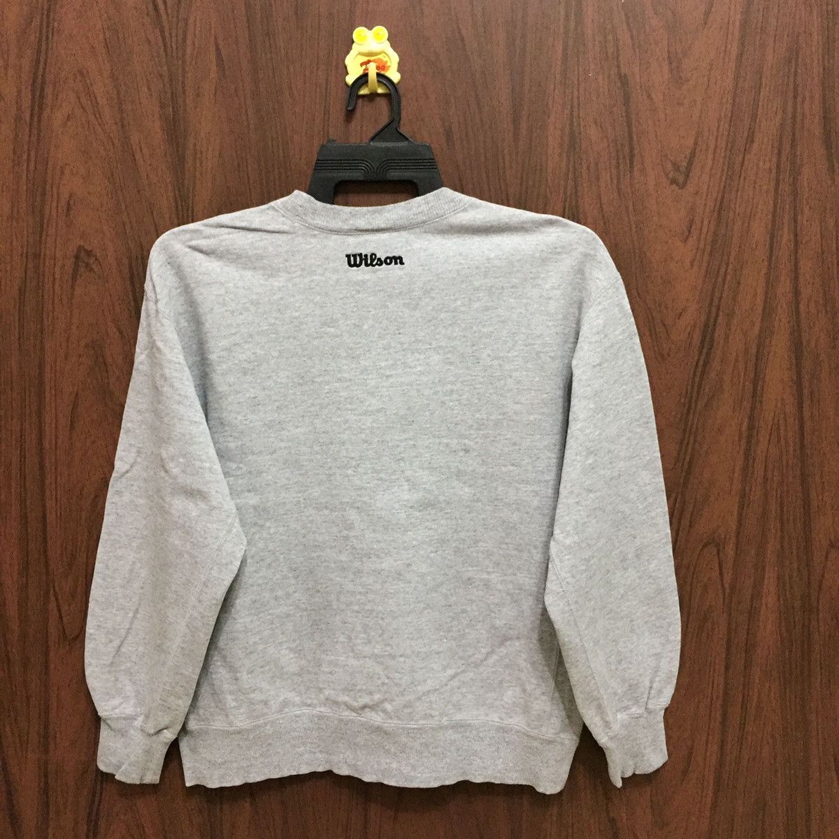Vintage Vintage Wilson sweatshirt small logo size M Size US M / EU 48-50 / 2 - 8 Thumbnail
