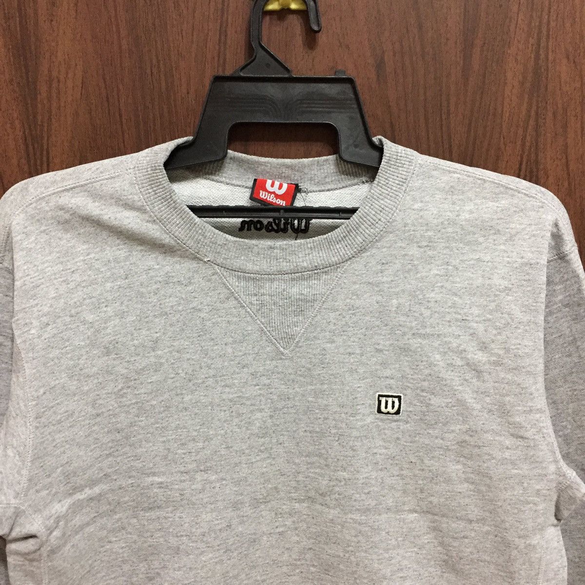 Vintage Vintage Wilson sweatshirt small logo size M Size US M / EU 48-50 / 2 - 3 Thumbnail