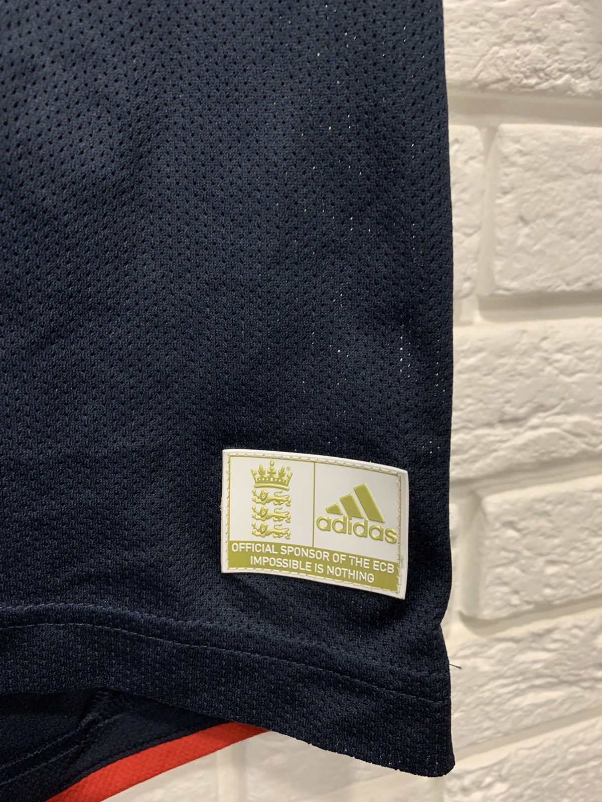 Adidas × Vintage Vintage Adidas Vodafone England Rugby Soccer Jersey 2009 Size US S / EU 44-46 / 1 - 3 Thumbnail