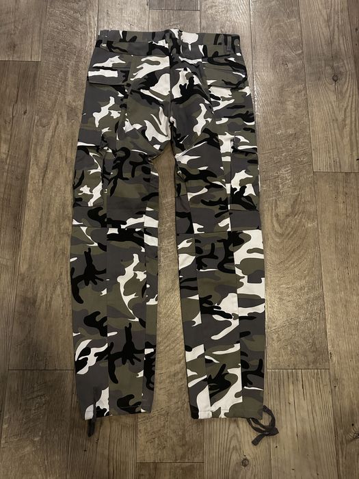 Vetements Vetements Camo Cargo Pants | Grailed