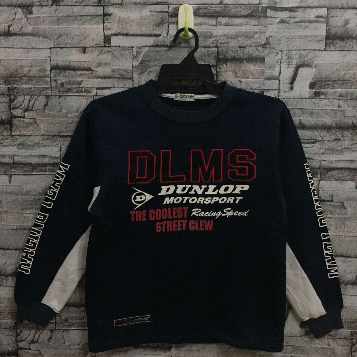 Dunlop Vintage Dunlop sweatshirt embroidered size 150 fit S Size US S / EU 44-46 / 1 - 2 Thumbnail