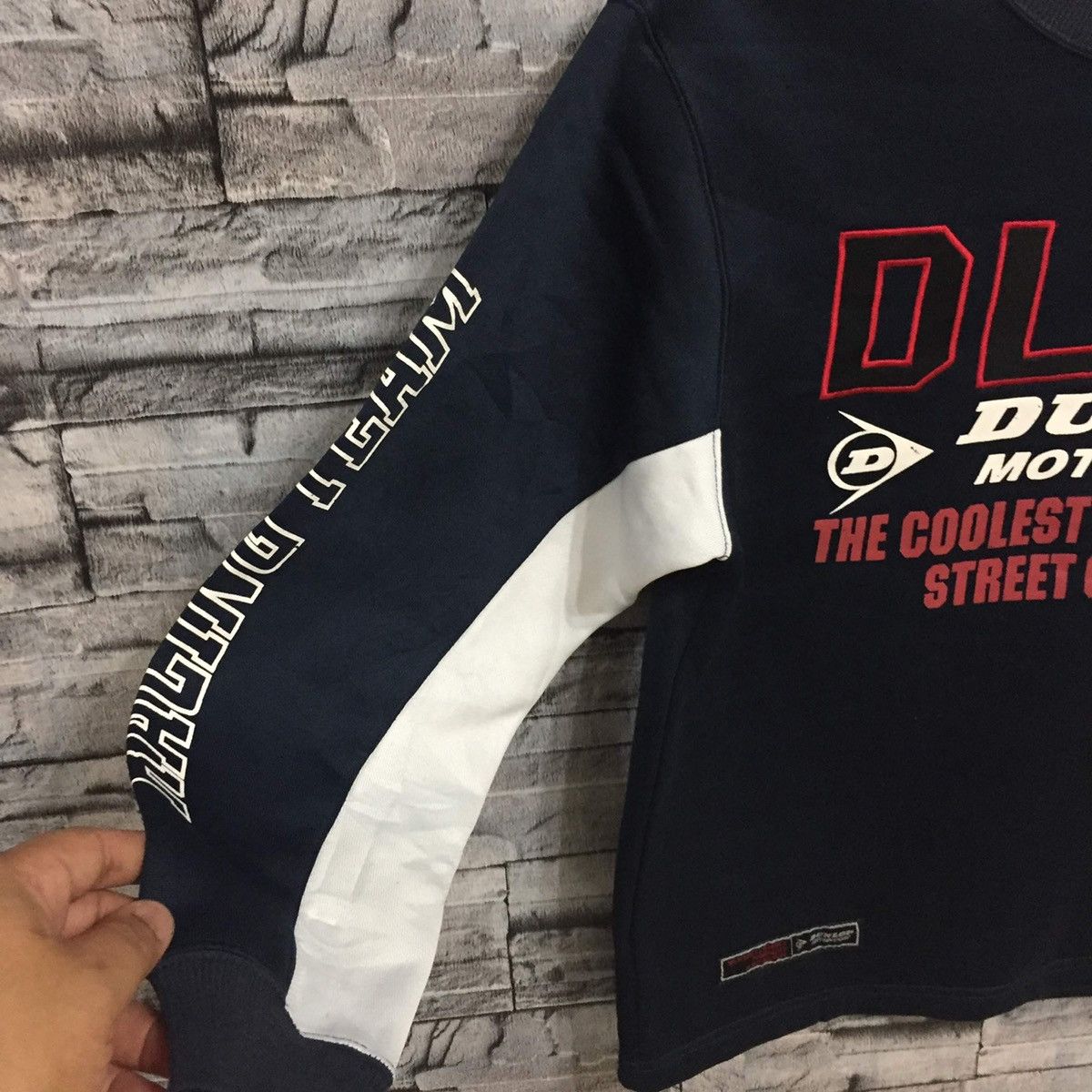 Dunlop Vintage Dunlop sweatshirt embroidered size 150 fit S Size US S / EU 44-46 / 1 - 5 Thumbnail