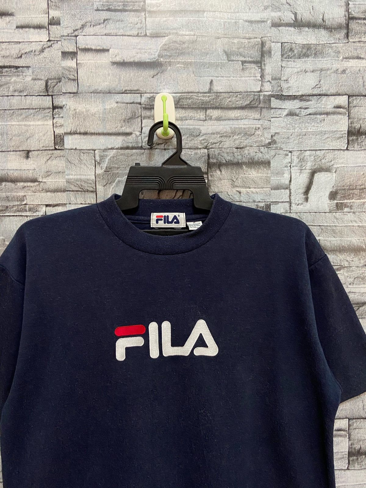 Fila Vintage Fila t shirt embroidered big design size M Size US L / EU 52-54 / 3 - 2 Thumbnail