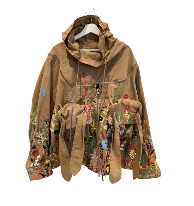 New Louis Vuitton SS20 Flower Bee Keeper Virgil 48 Runway Parka