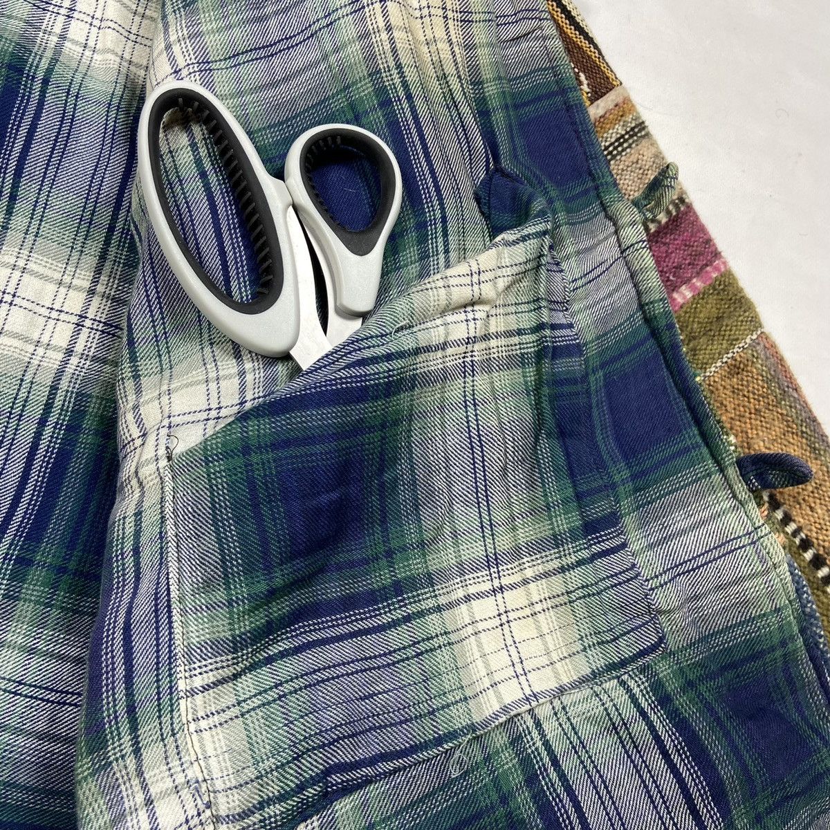 Handmade 1980s REWORKED ARCHIVE PATCHWORK HEAVY JACKET - № 2118 Size US L / EU 52-54 / 3 - 19 Thumbnail