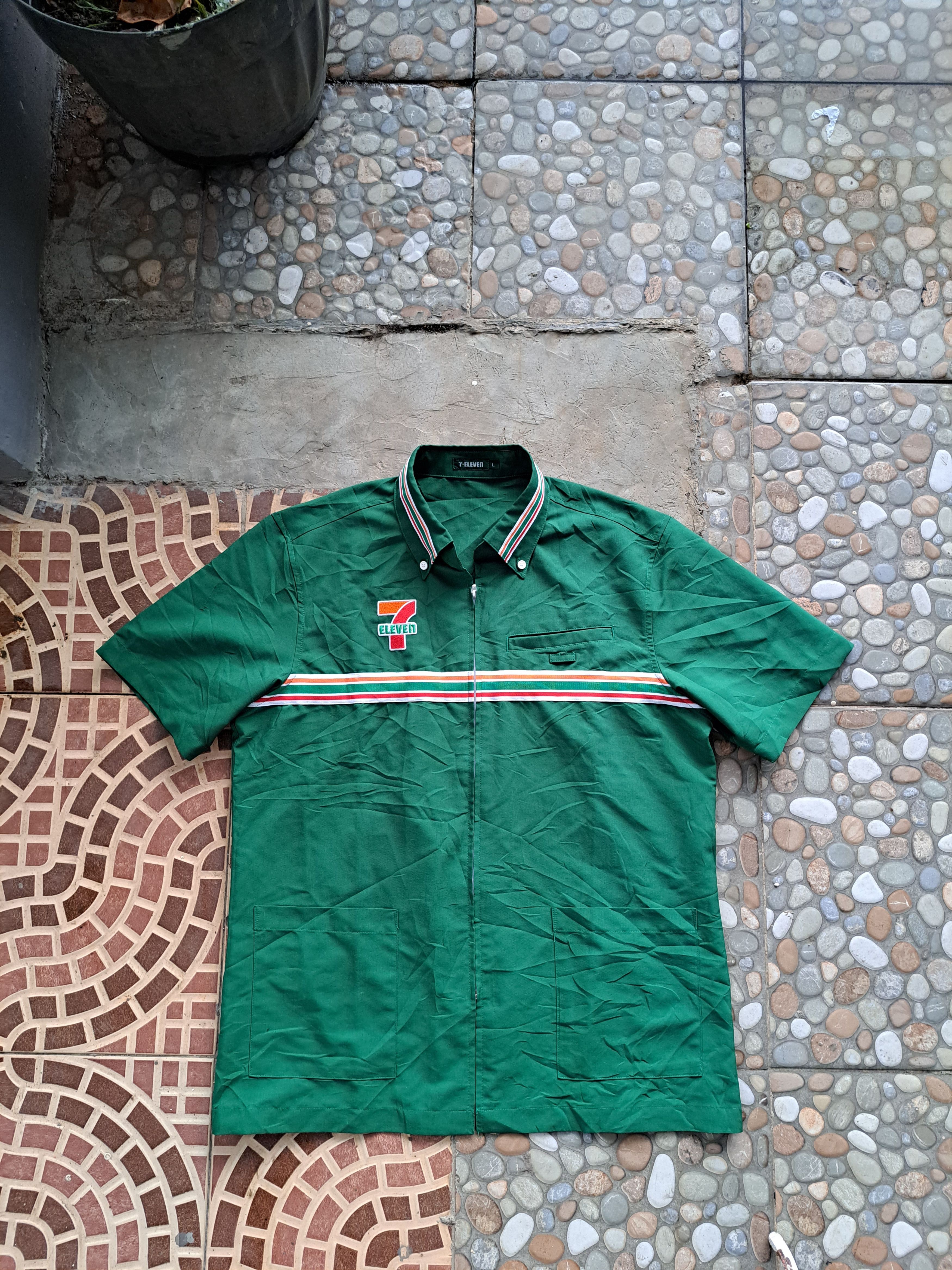 Vintage 7 Eleven Zipper Up Shirt