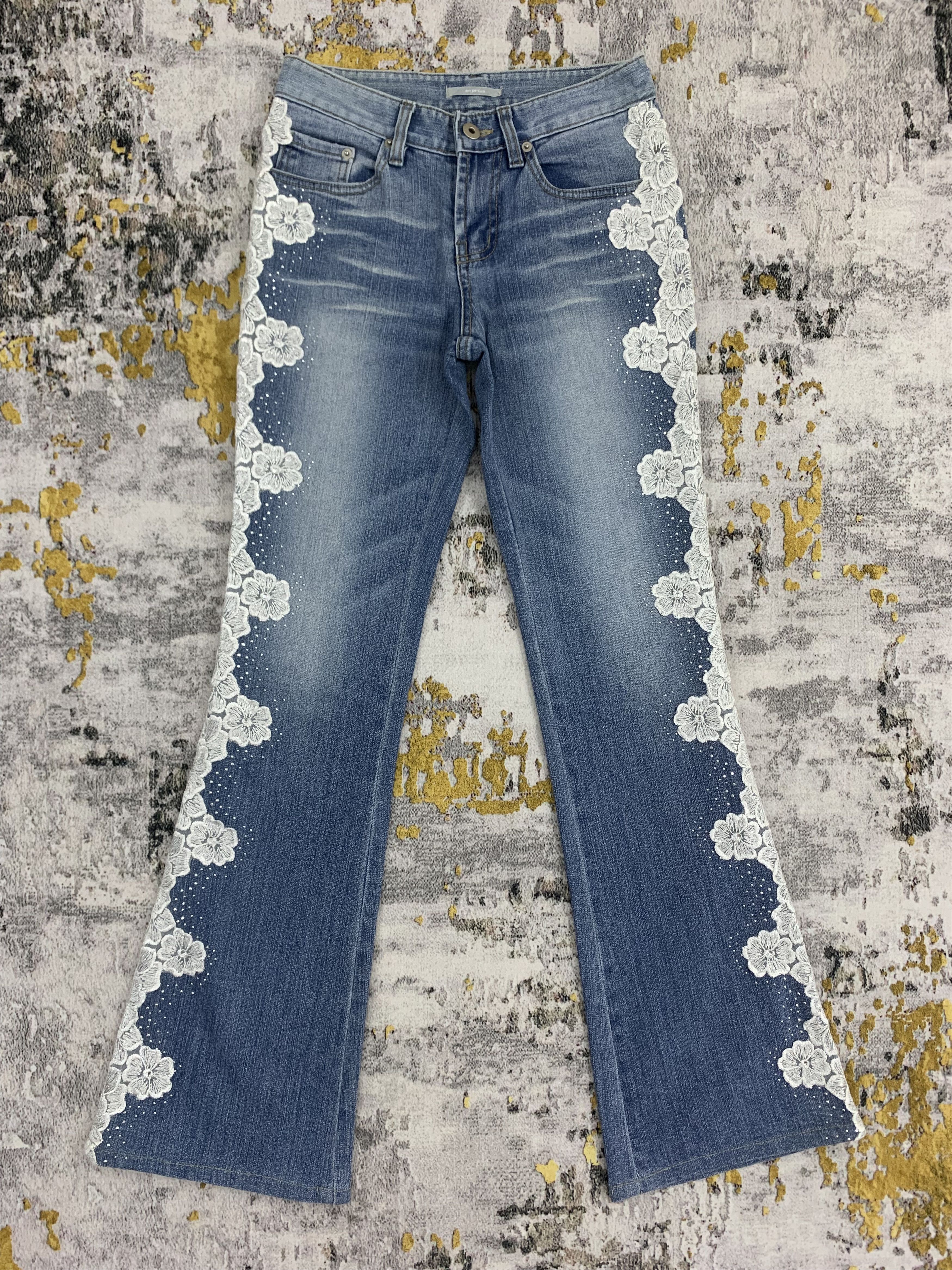 Japanese Brand Flared Jeans Embroidered Flowers Bootcut style Size US 26 / EU 42 - 1 Thumbnail