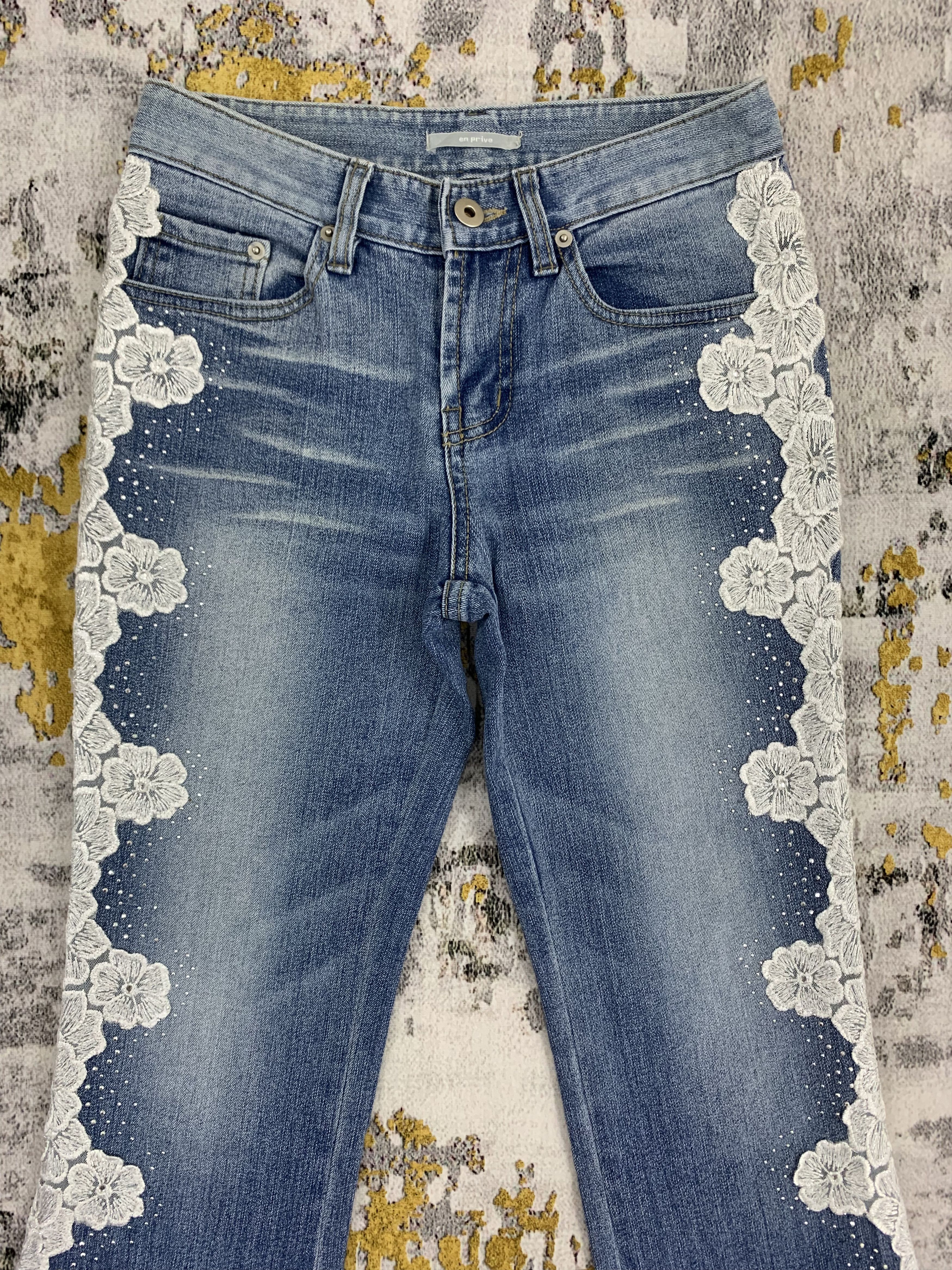Japanese Brand Flared Jeans Embroidered Flowers Bootcut style Size US 26 / EU 42 - 2 Thumbnail