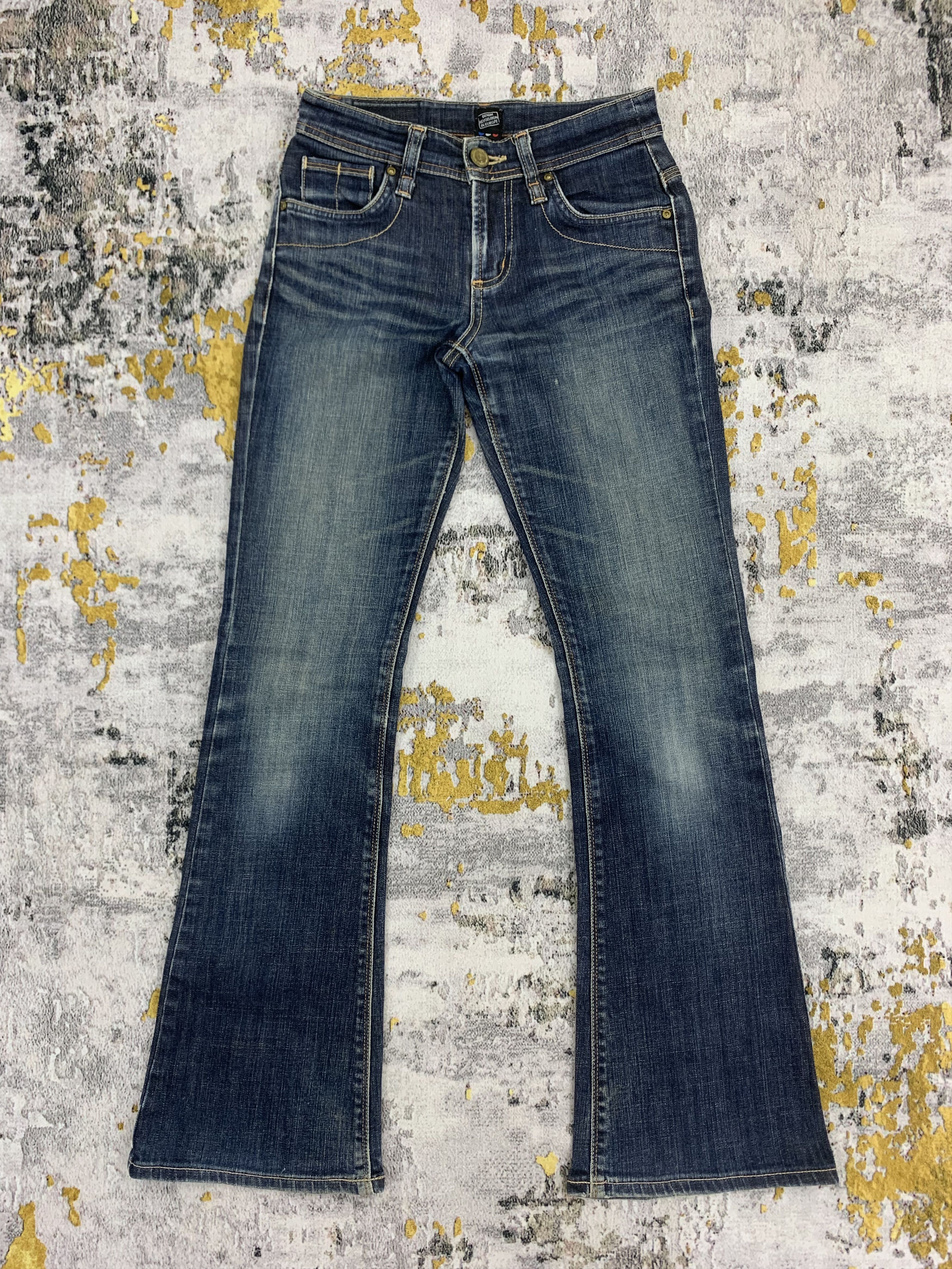 Japanese Brand Flared Jeans G-Seventeen Denim Womenswear size 25 Size 26" / US 2 / IT 38 - 1 Thumbnail