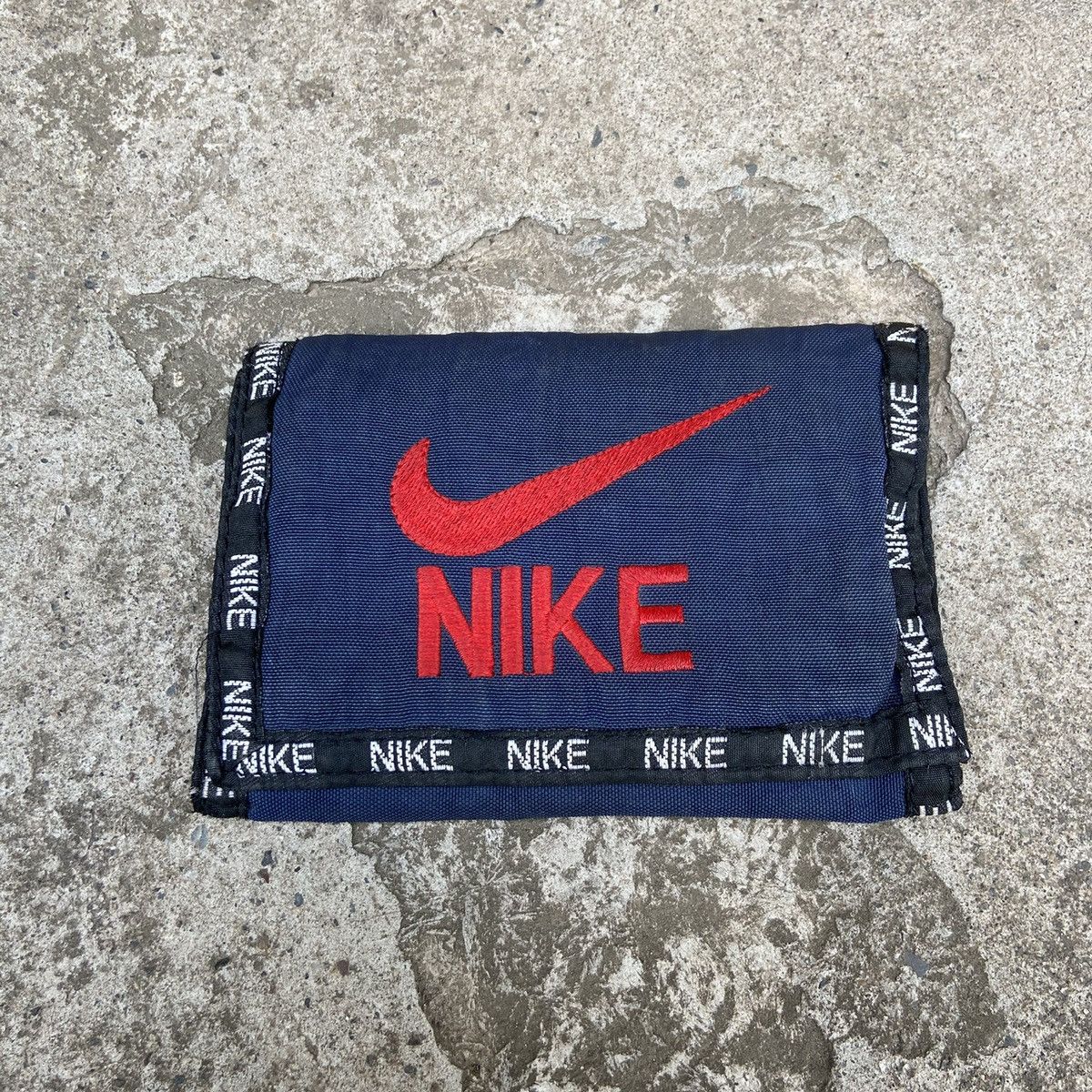 Japanese Brand 1990s RARE NIKE WALLET Size ONE SIZE - 1 Thumbnail