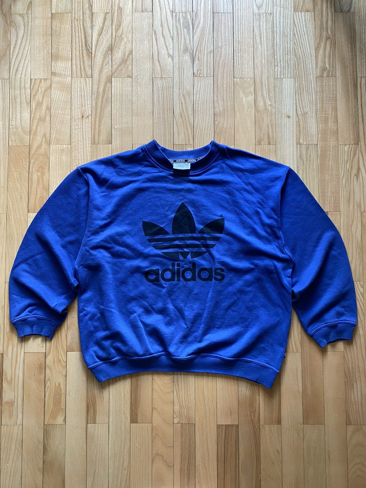 Adidas vintage sweatshirt men’s L blue
