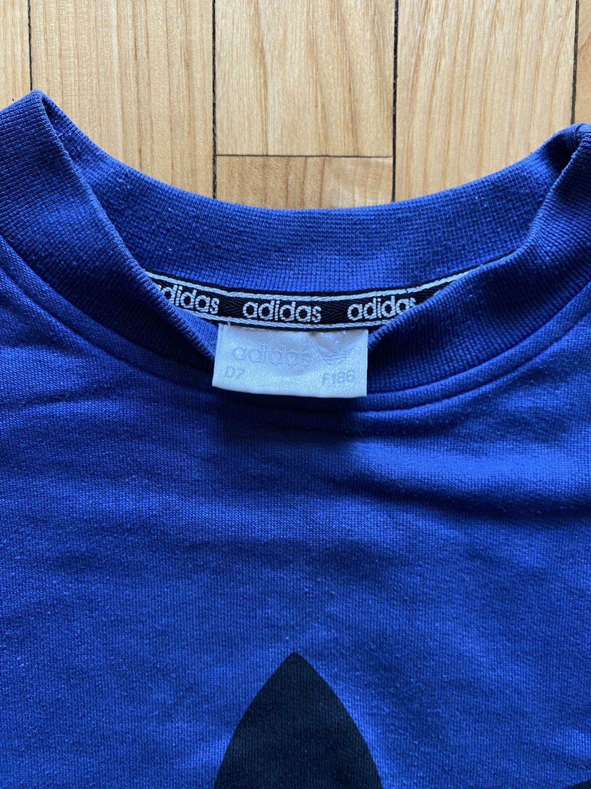 Adidas vintage sweatshirt men’s L blue