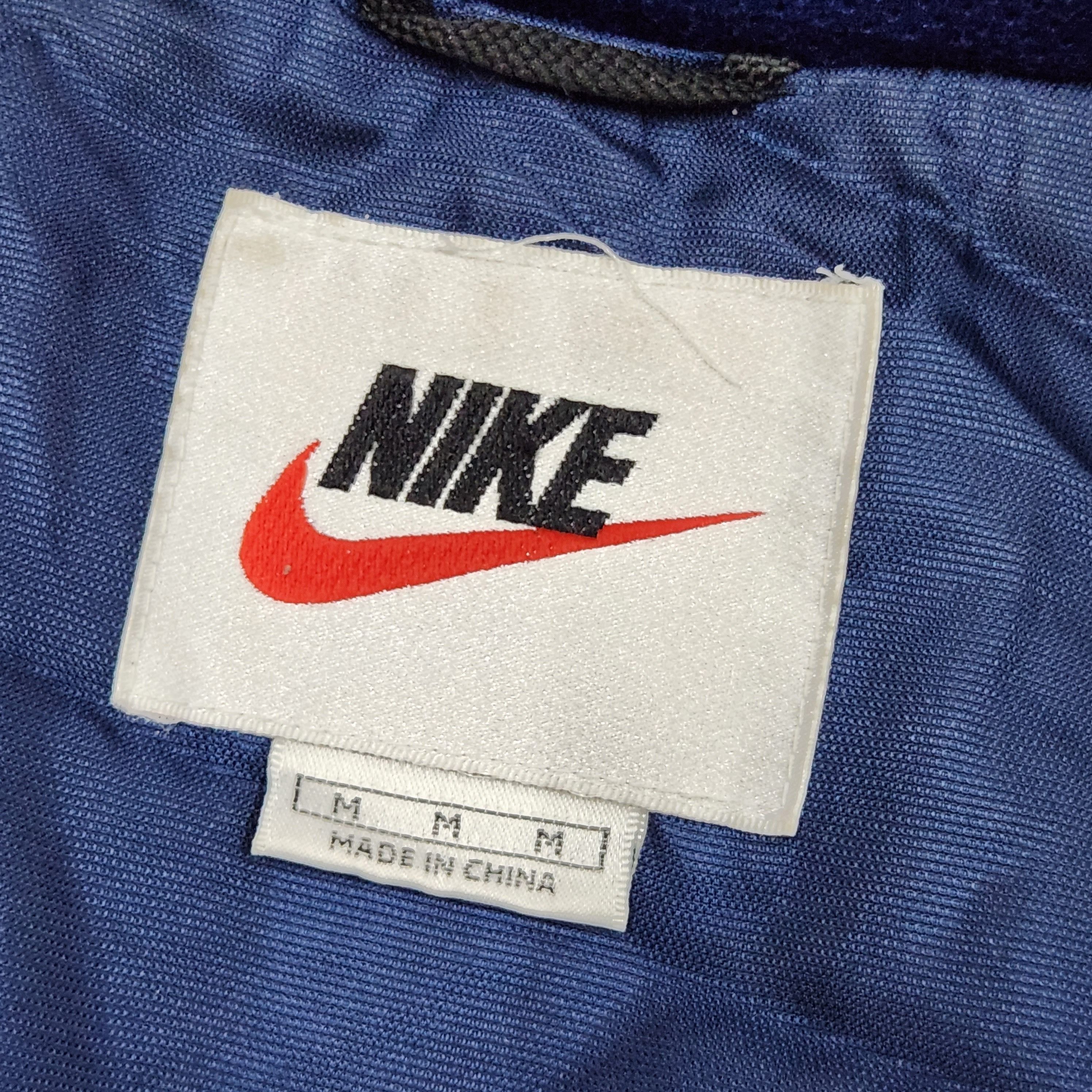 Nike × Vintage Nike Sweater Mesh Jacket Vintage Centre Swoosh Waterproof Size US L / EU 52-54 / 3 - 7 Thumbnail