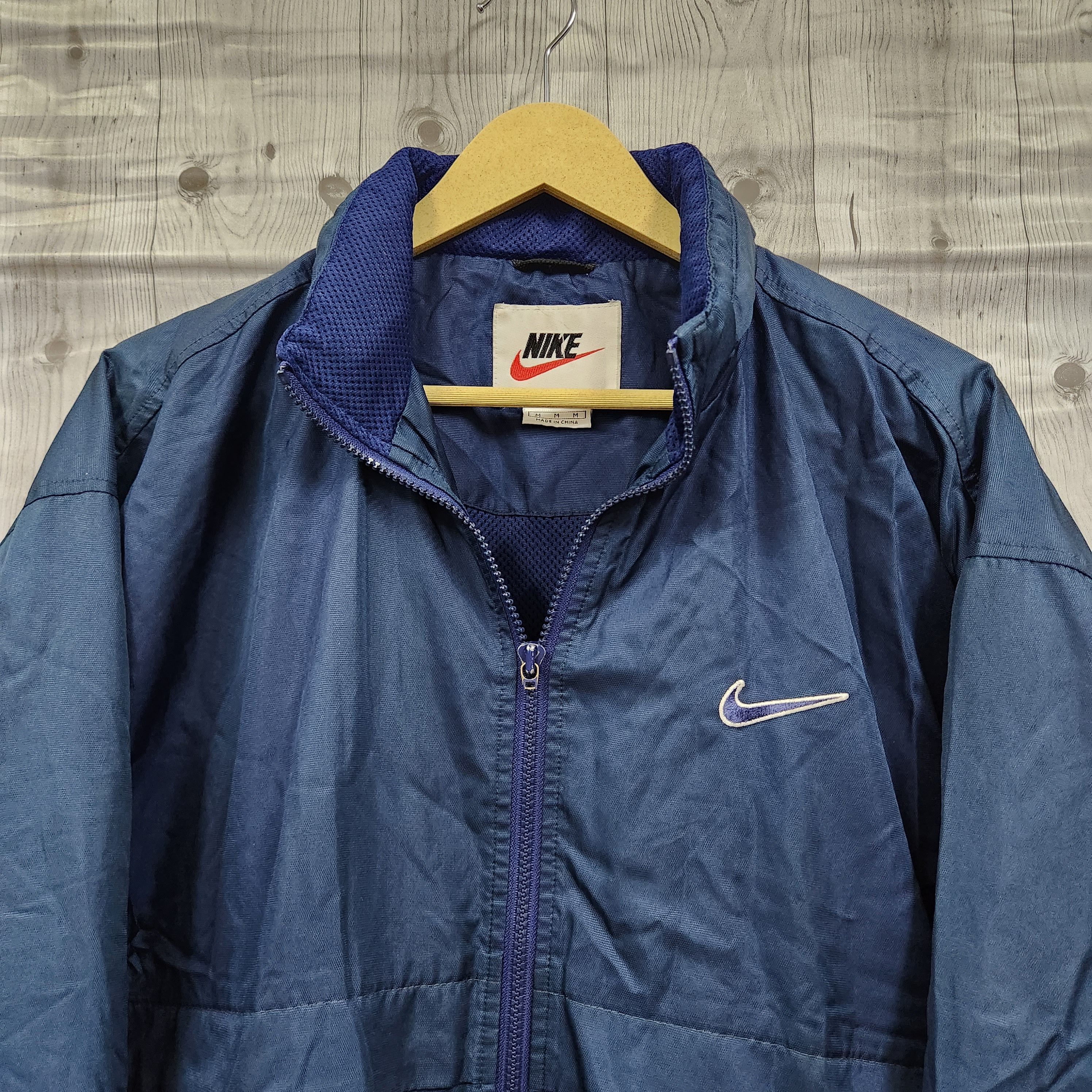 Nike × Vintage Nike Sweater Mesh Jacket Vintage Centre Swoosh Waterproof Size US L / EU 52-54 / 3 - 16 Thumbnail