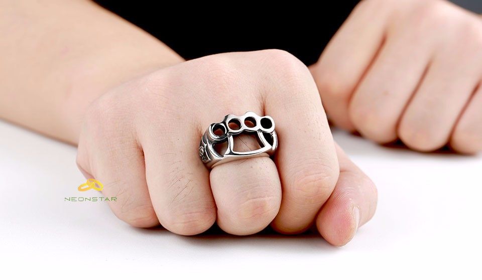 Jewelry Fist Skull Punk Ring (size 7-13) Size ONE SIZE - 2 Thumbnail
