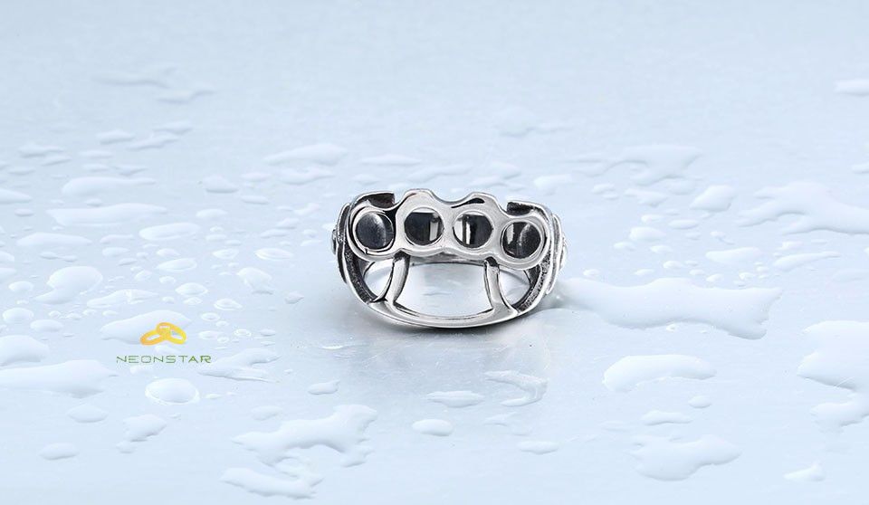 Jewelry Fist Skull Punk Ring (size 7-13) Size ONE SIZE - 3 Thumbnail