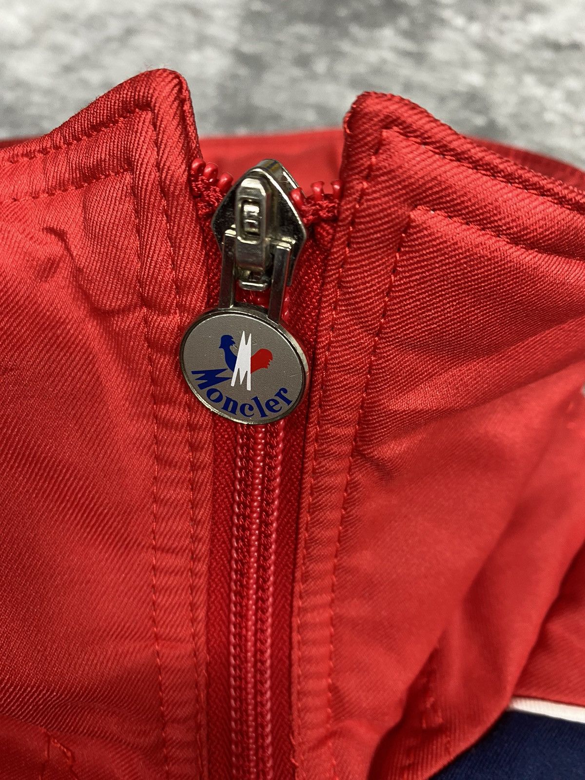 Moncler Vintage Moncler Jacket. J011 Size US L / EU 52-54 / 3 - 7 Thumbnail