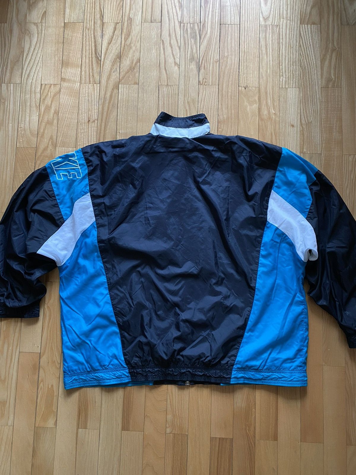Nike vintage light jacket men’s XL blue