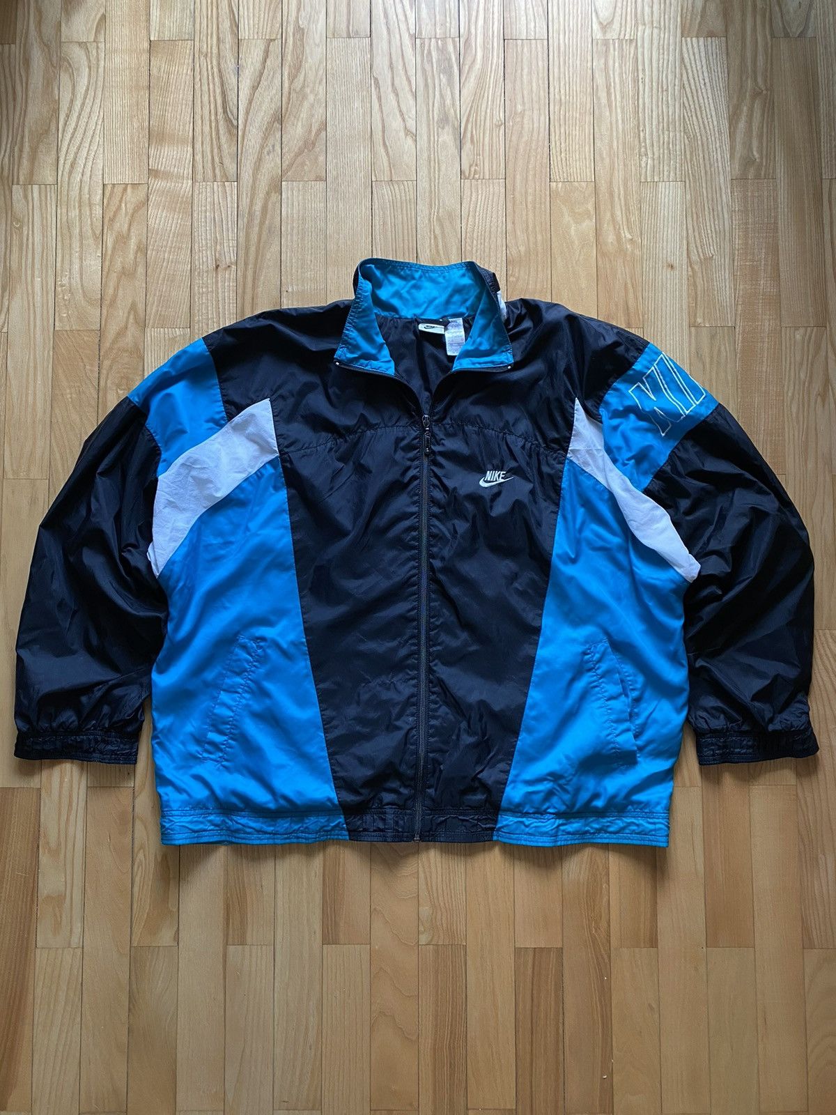 Nike vintage light jacket men’s XL blue