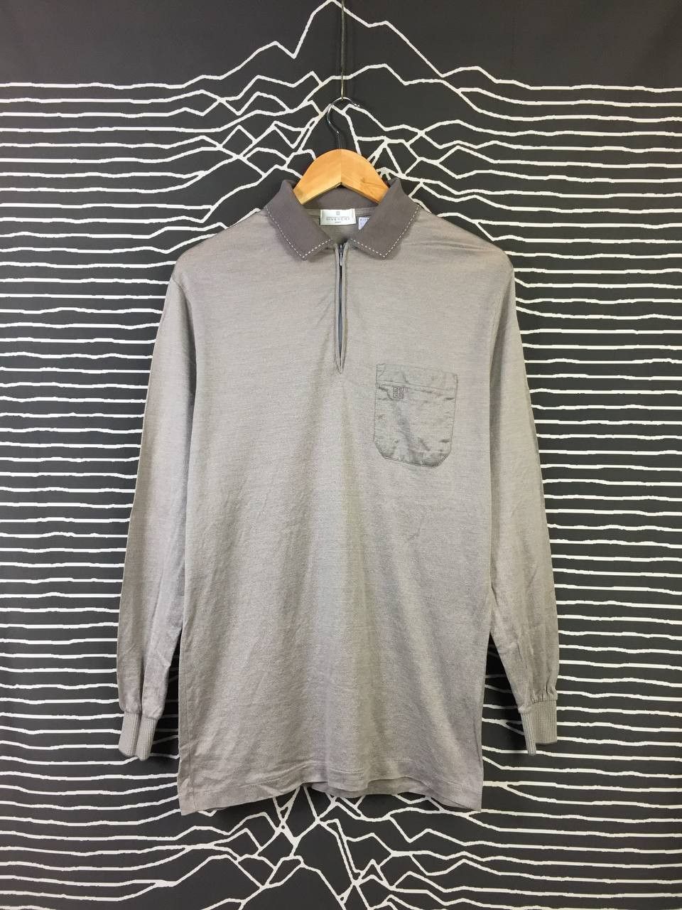 Givenchy Vtg Givenchy Paris Made In Italy Longsleeve Polo Tee Size US L / EU 52-54 / 3 - 1 Thumbnail